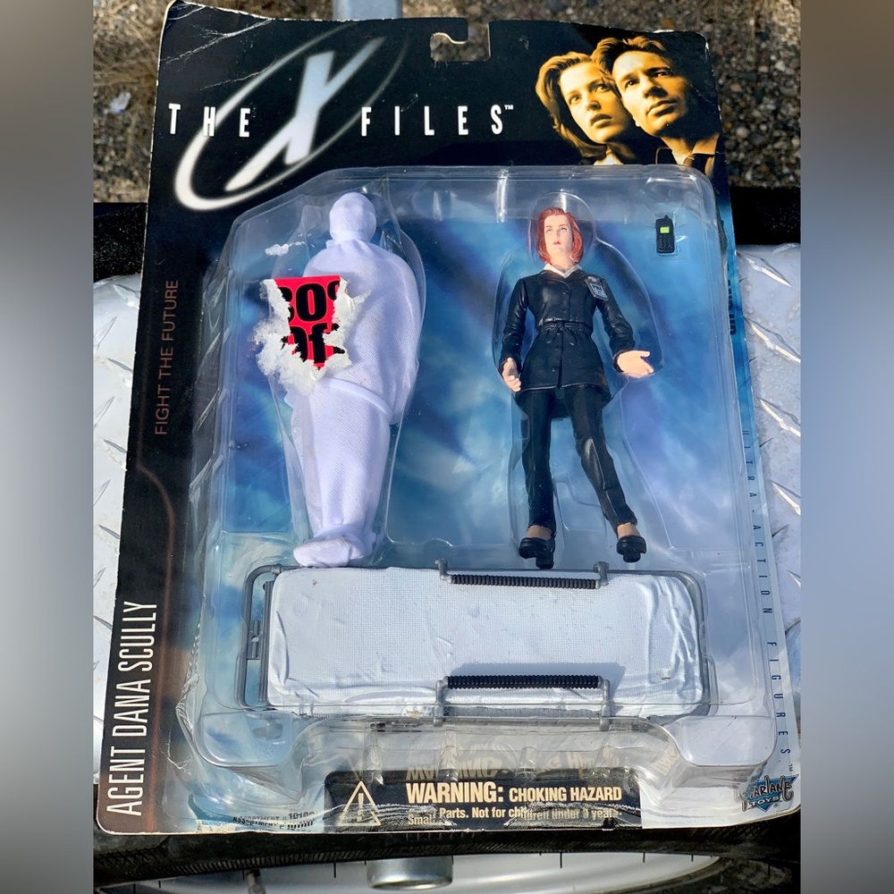 1998 Vtg Brand New Sealed X Files Agent Dana Scully Action Figure Doll
